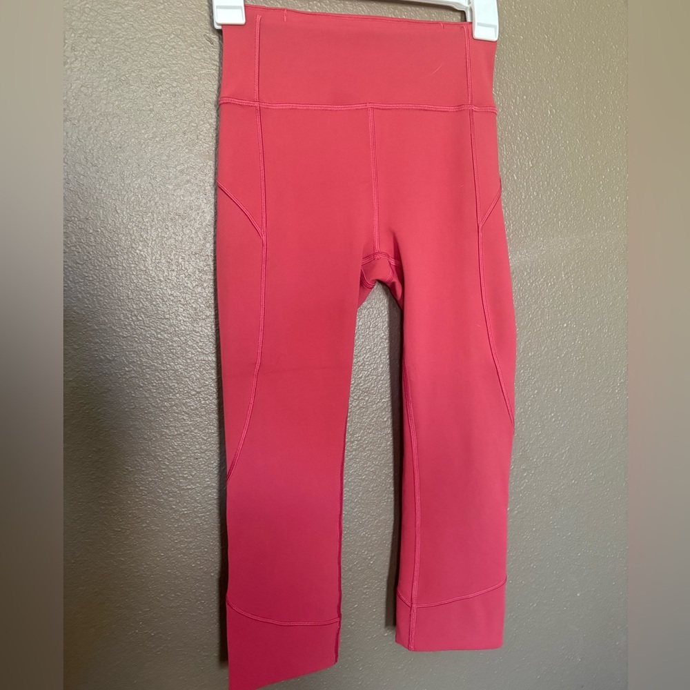 Lululemon Wunder Train High-Rise Crop 23